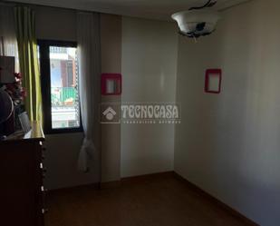 Bedroom of Flat to rent in  Sevilla Capital  with Air Conditioner, Terrace and Furnished