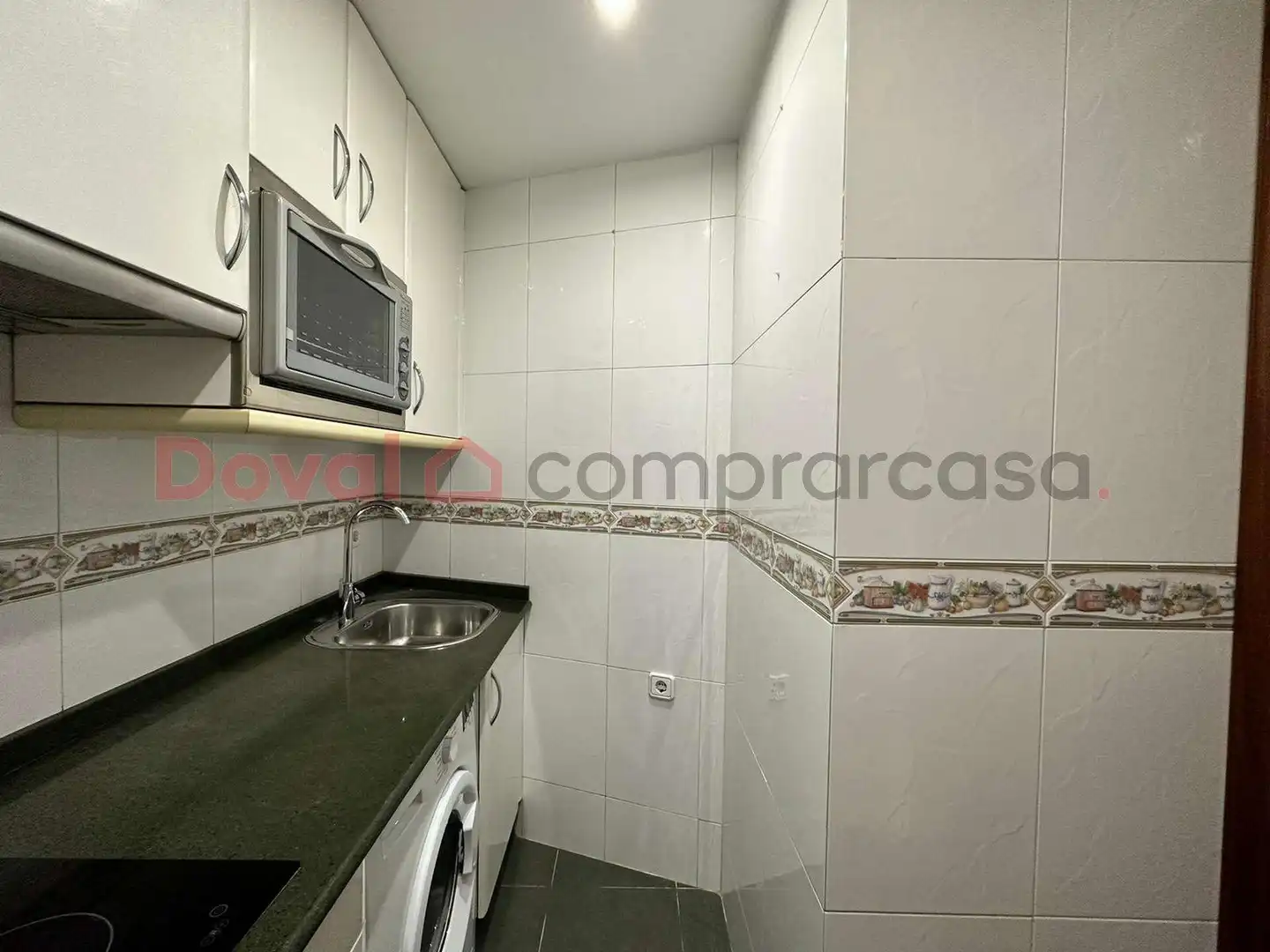 Kitchen of Flat for rent in Vigo   with Heating, Parquet flooring and Terrace