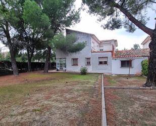 Jardí de Casa adosada en venda en Las Rozas de Madrid amb Calefacció, Jardí privat i Parquet