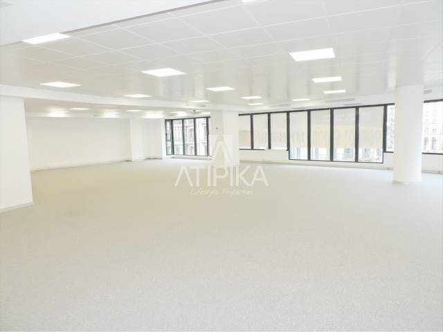 Oficina en Alquiler en Dreta de l'Eixample