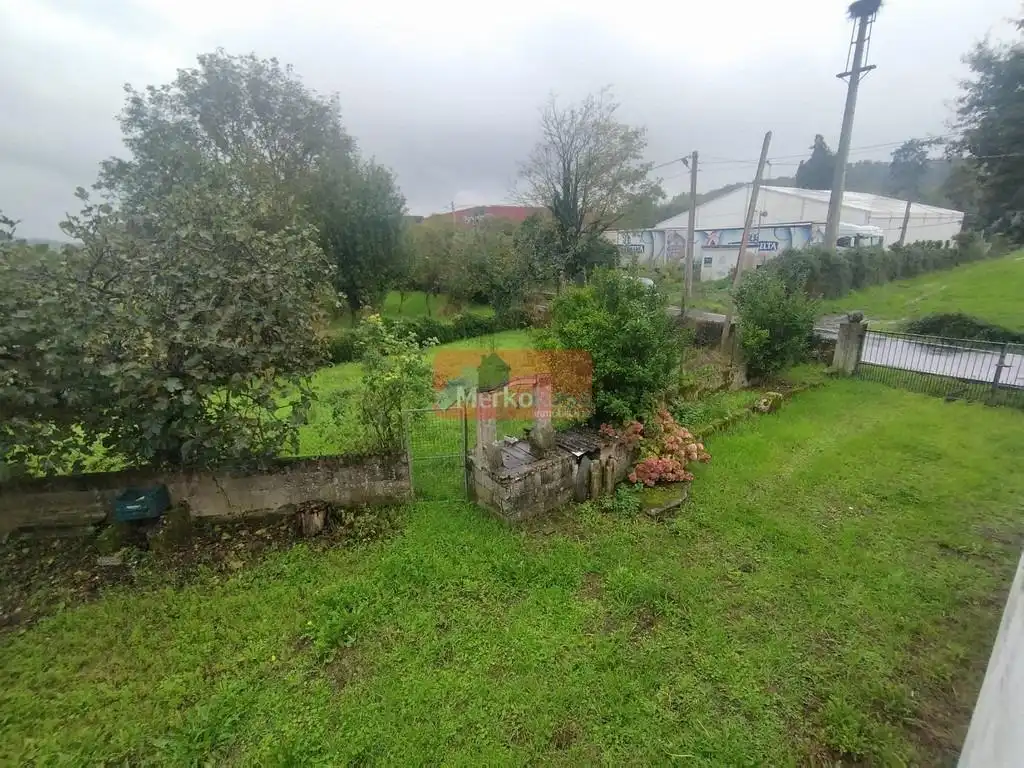 Casa o chalet en venta en Sarria con Calefacción y Jardín privado