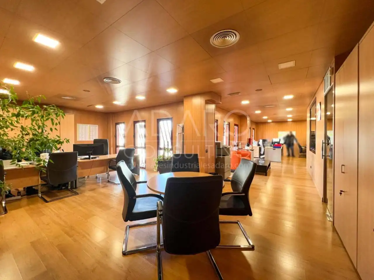 Industrial building to rent in Calle Daza Valdés, imagen 27