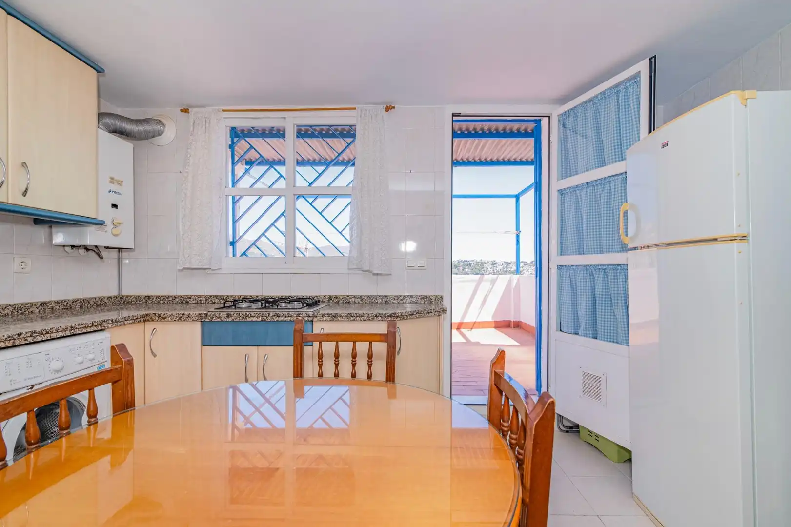 Cocina de Apartamento en venta en Almuñécar con Terraza
