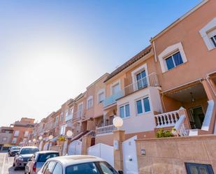 Casa adosada en venda a La Cañada de San Urbano