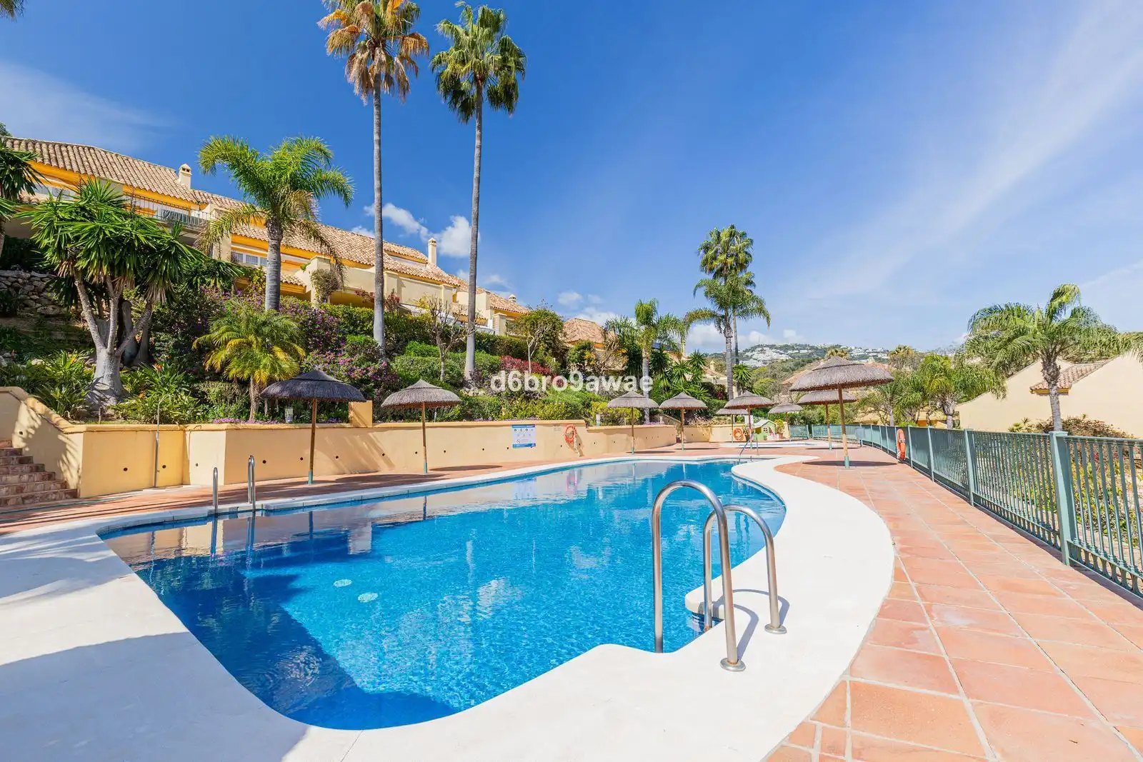 Adossat amb piscina en venda a Urbanización Golf Río Real 1D, imagen 6