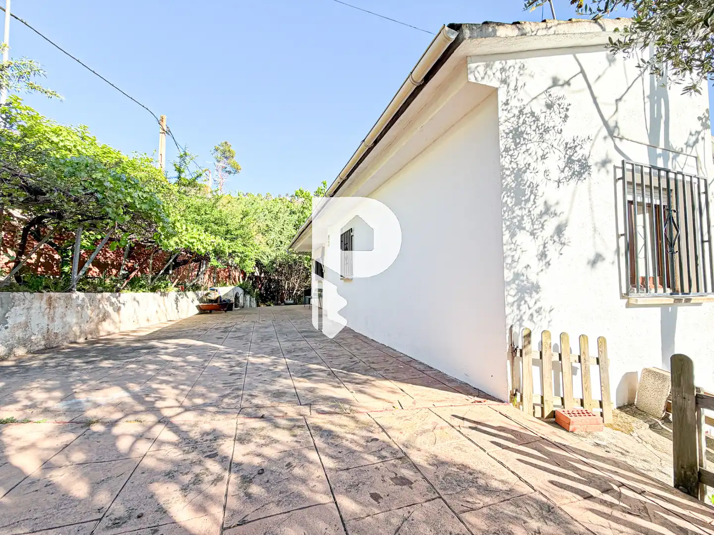 Exterior view of Houses for sale in Vallirana  with Air Conditioner, Heating and Private garden