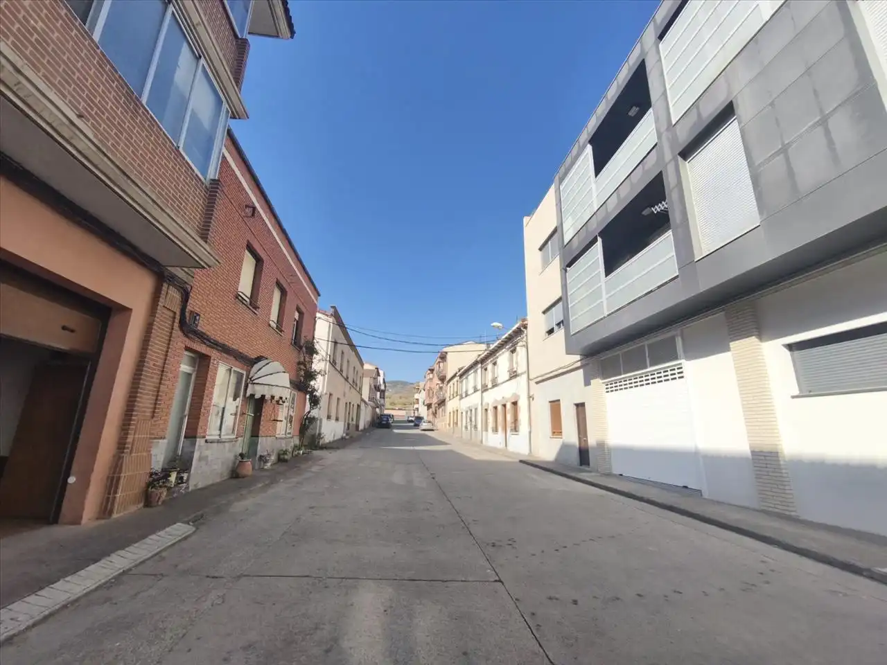 Vista exterior de Traster en venda en Baños de Río Tobía, La Rioja