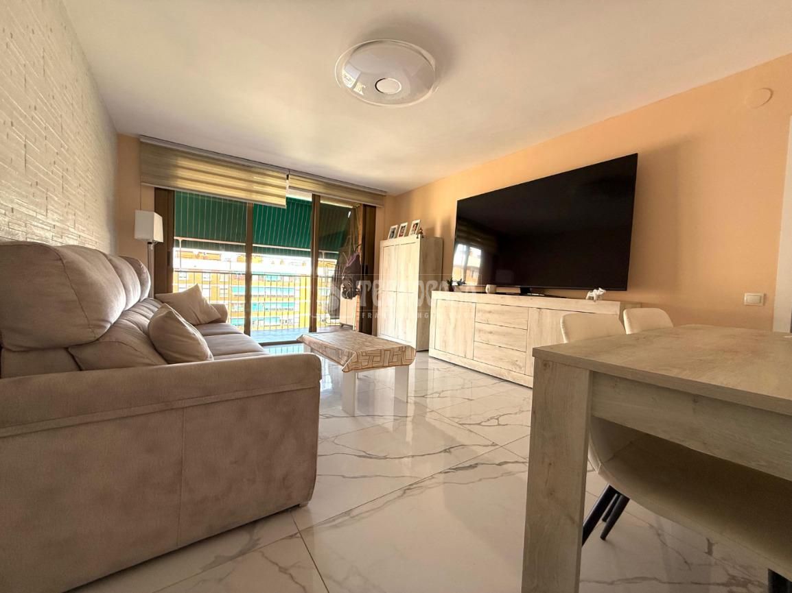 Living room of Flat for sale in Badalona  with Balcony