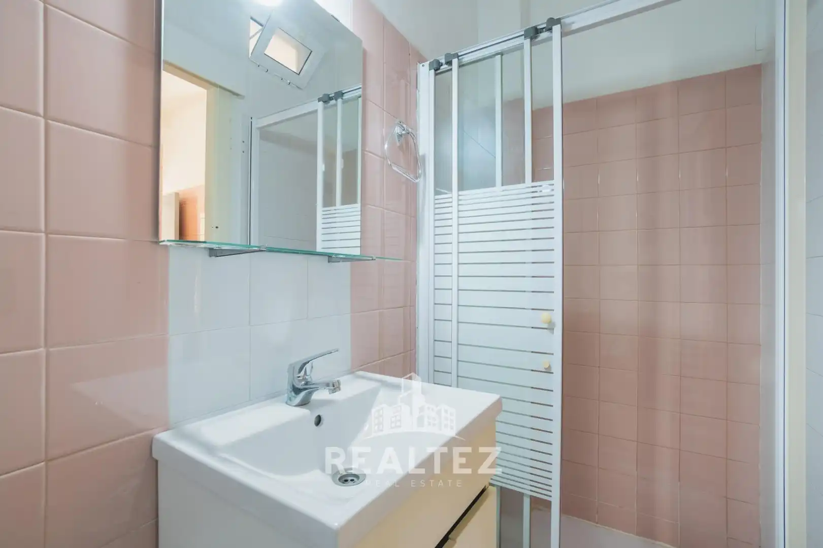 Bathroom of Flat for sale in Jerez de la Frontera  with Terrace, Balcony and Alarm