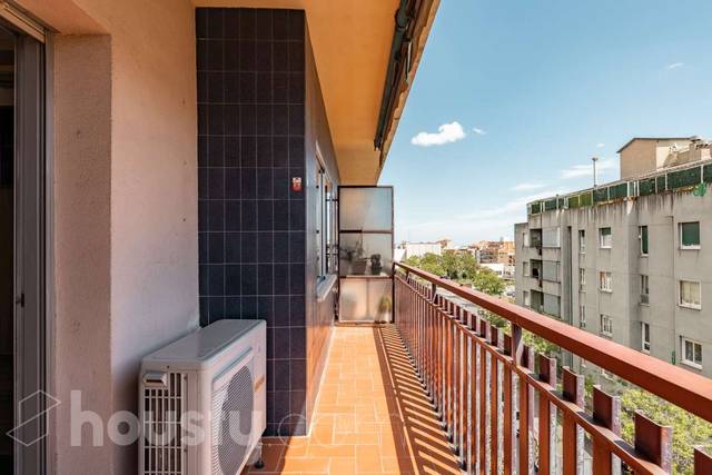 Piso en Venta en Avinguda de la Mare de Déu de Montserrat, . en Can Baró