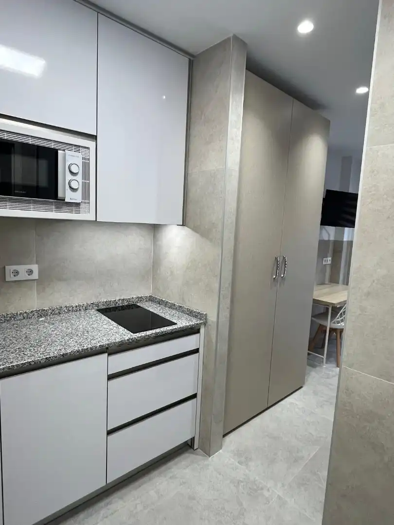 Studio mit Aufzug zur Miete in Carabanchel