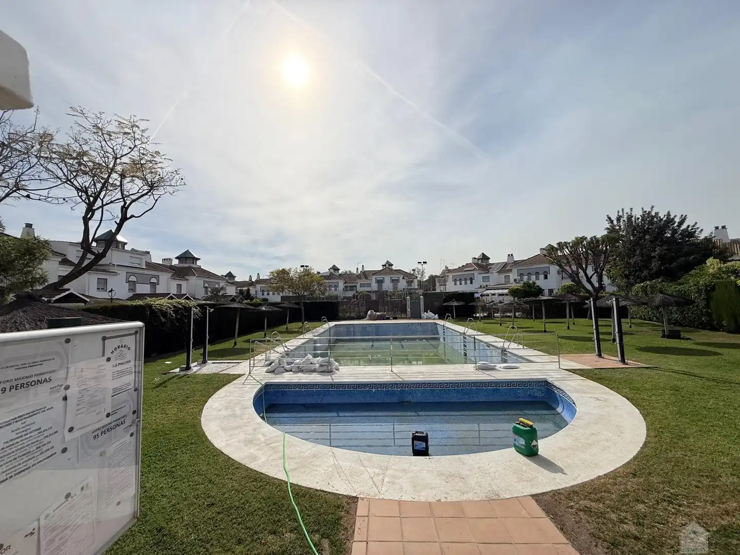 Piscina de Casa o chalet en venta en Tomares con Aire acondicionado, Terraza y Piscina comunitaria