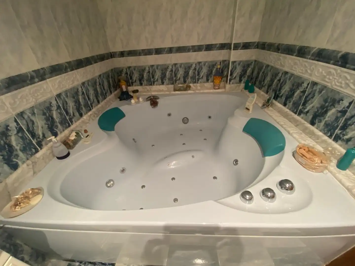 Baño de Piso en venta en La Pobla del Duc con Aire acondicionado, Terraza y Amueblado