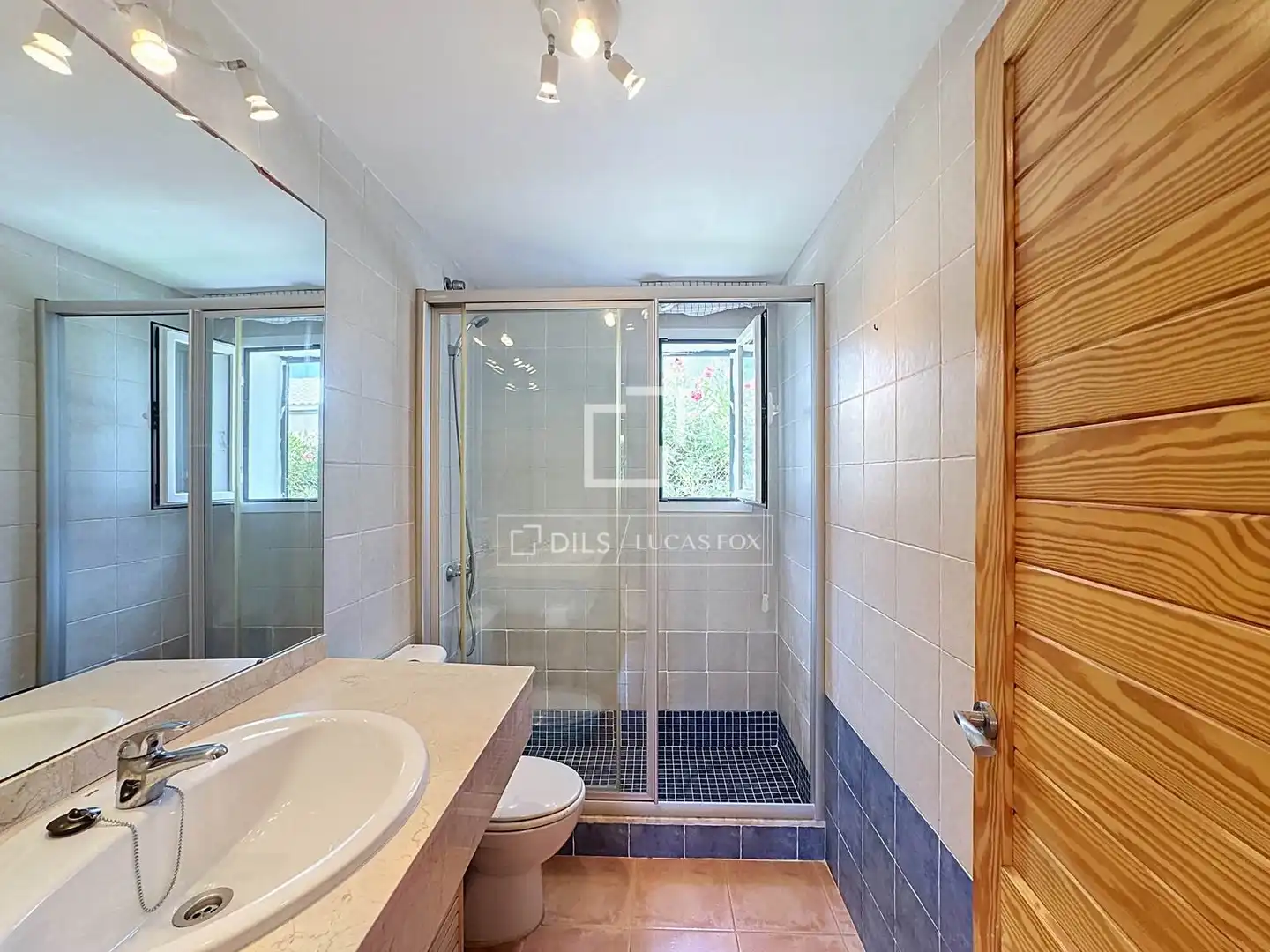 Bany de Casa o xalet en venda en Ciutadella de Menorca amb Aire condicionat, Jardí privat i Piscina