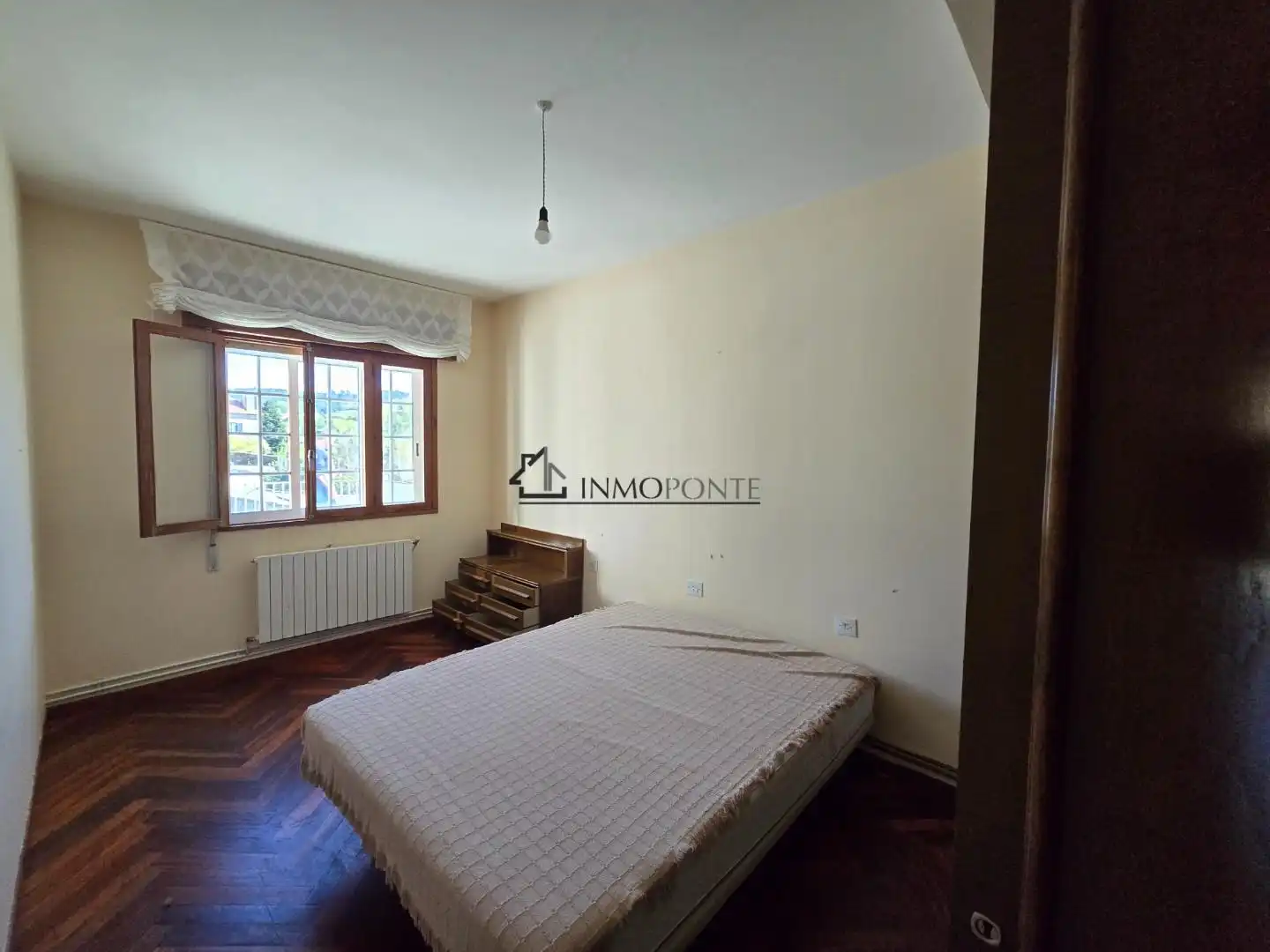 Dormitori de Casa o xalet en venda en Moraña amb Jardí privat