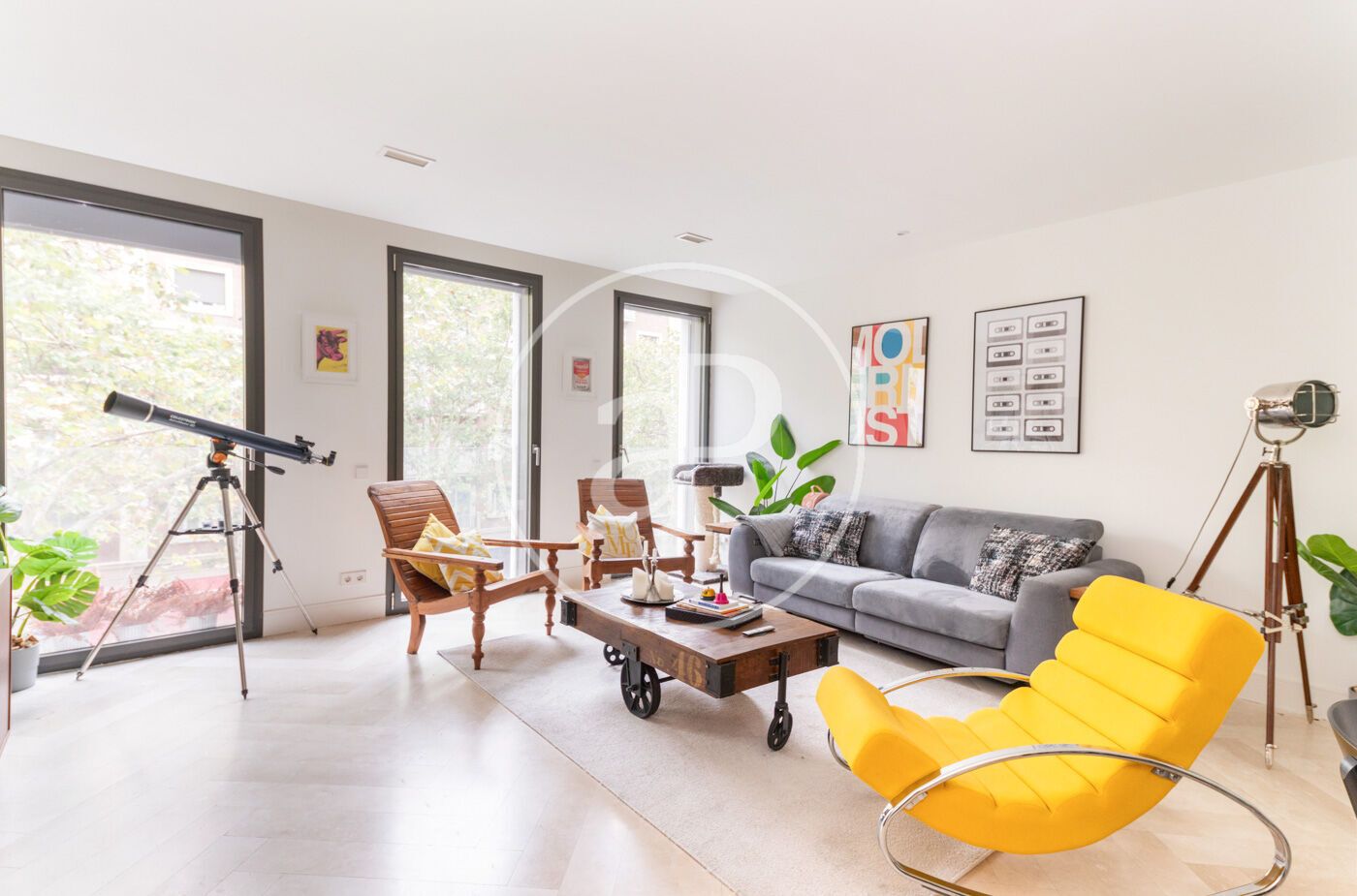 Living room of Flat for sale in  Madrid Capital  with Air Conditioner, Heating and Storage room