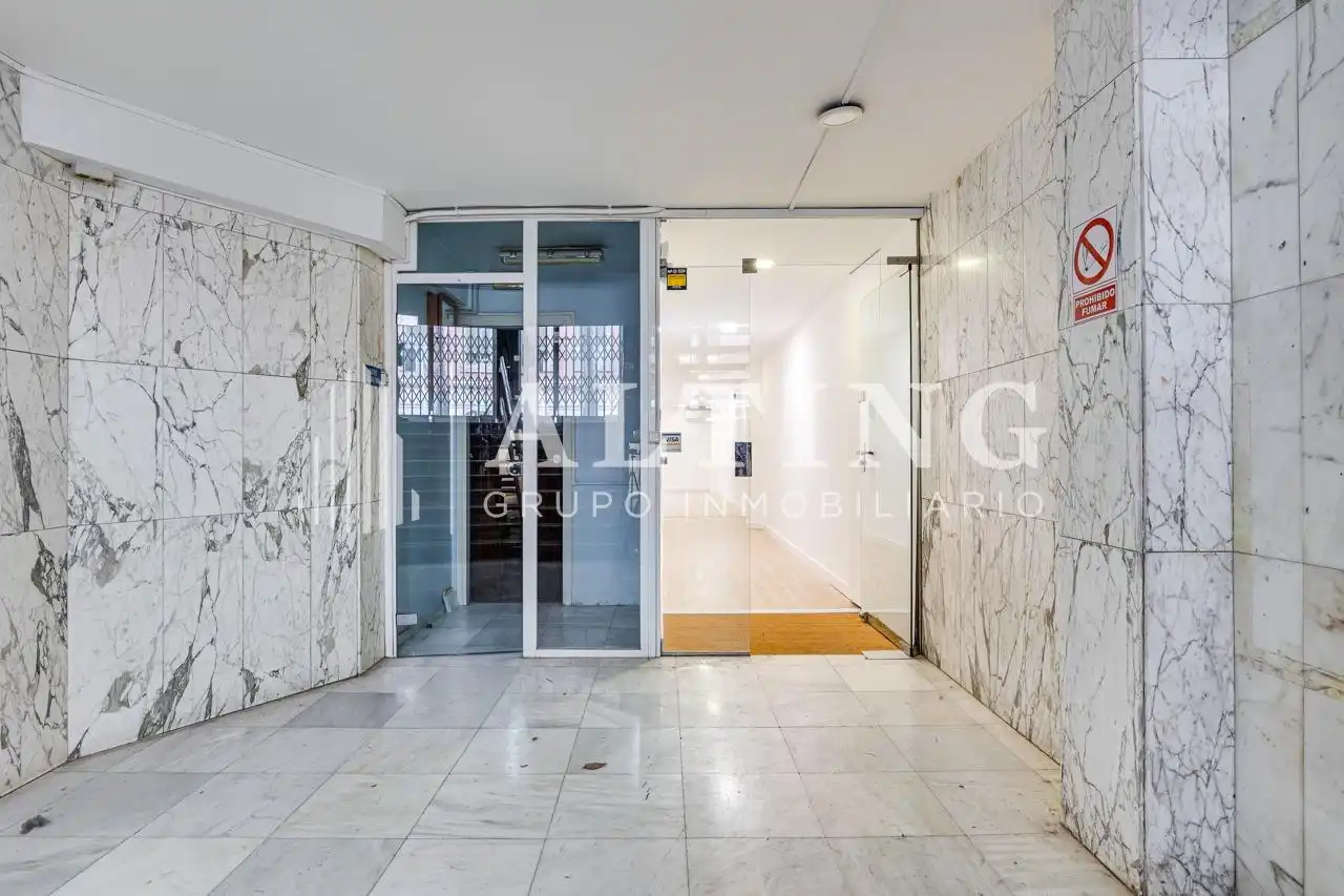 Local en venda en Barcelona amb Aire condicionat