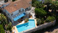 Vista exterior de Casa o xalet en venda en Benitachell / El Poble Nou de Benitatxell amb Terrassa, Piscina i Balcó