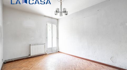 Foto 4 de Piso en venta en Calle de Gallur, Los Cármenes, Madrid Capital