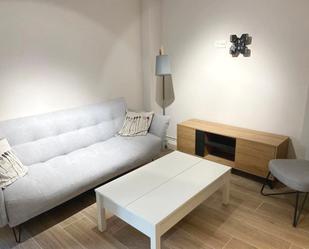 Living room of Flat to rent in  Zaragoza Capital  with Heating, Furnished and Oven