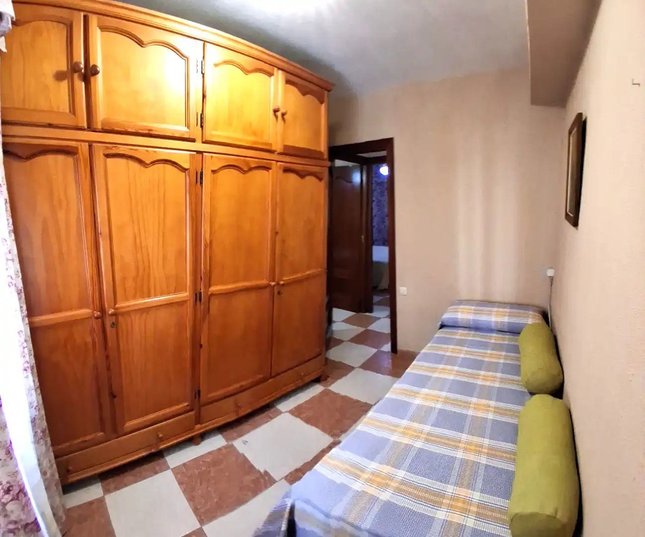 Bedroom of Flat for rent in Sevilla  with Air Conditioner, Furnished and Oven