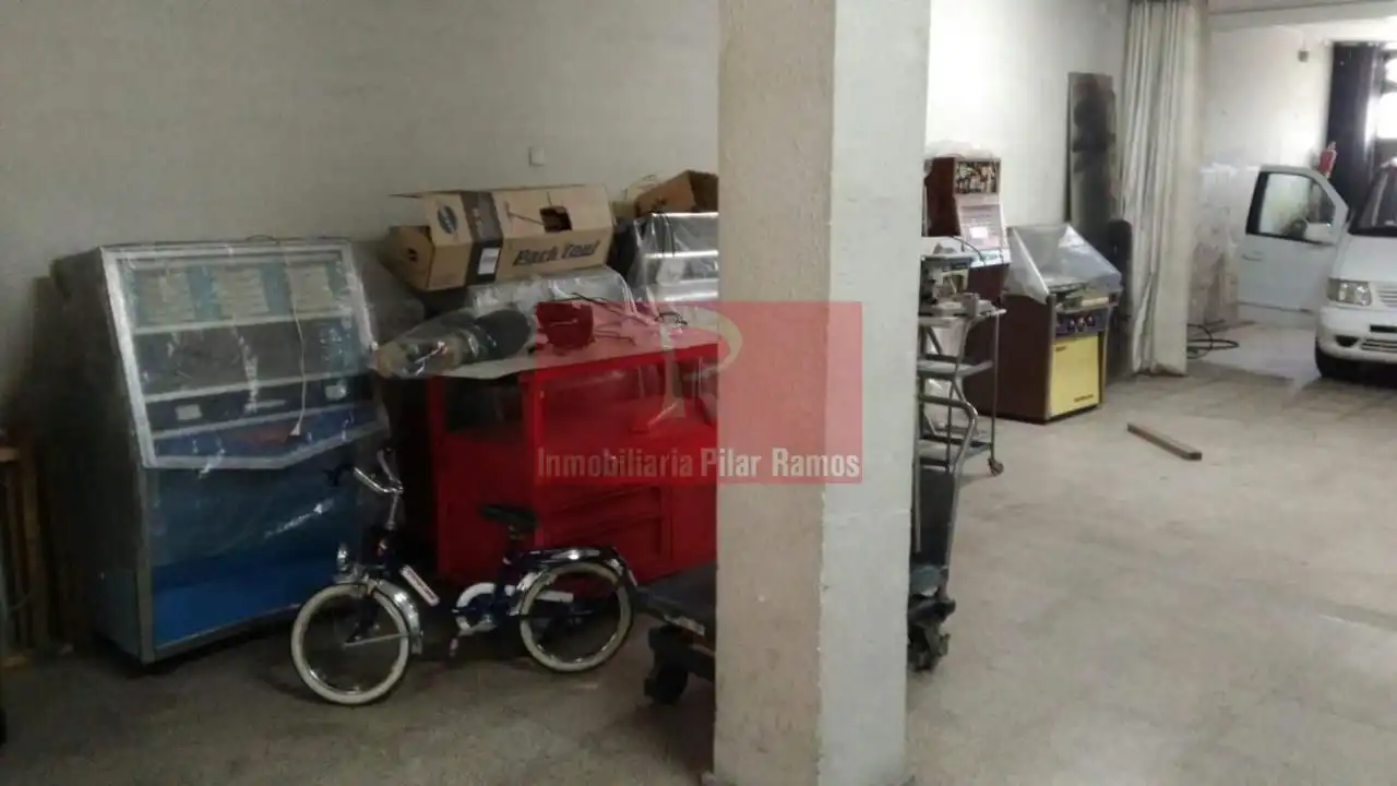 Local comercial en venda a Trobajo del Camino, imagen 3