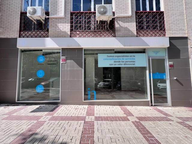 Local comercial en Alquiler en Pasaje HERRERA ORIA en Carranque - Haza Cuevas