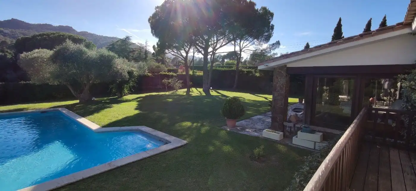 Chalet con piscina en venta en Carrer del Club de Golf 3334, imagen 3