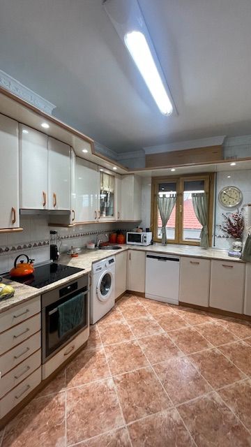 Cuina de Pis en venda en Portugalete amb Calefacció, Moblat i Forn