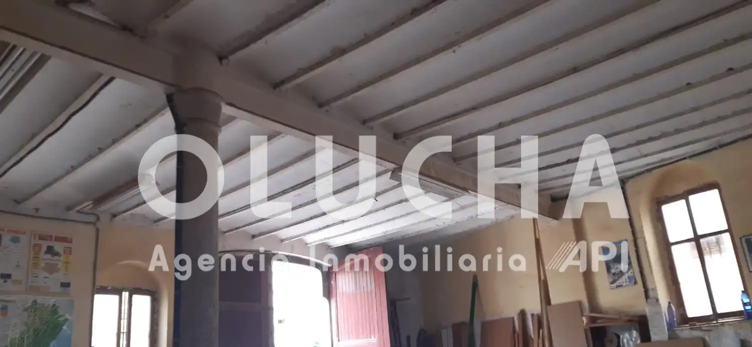 Local comercial en venda a Onda