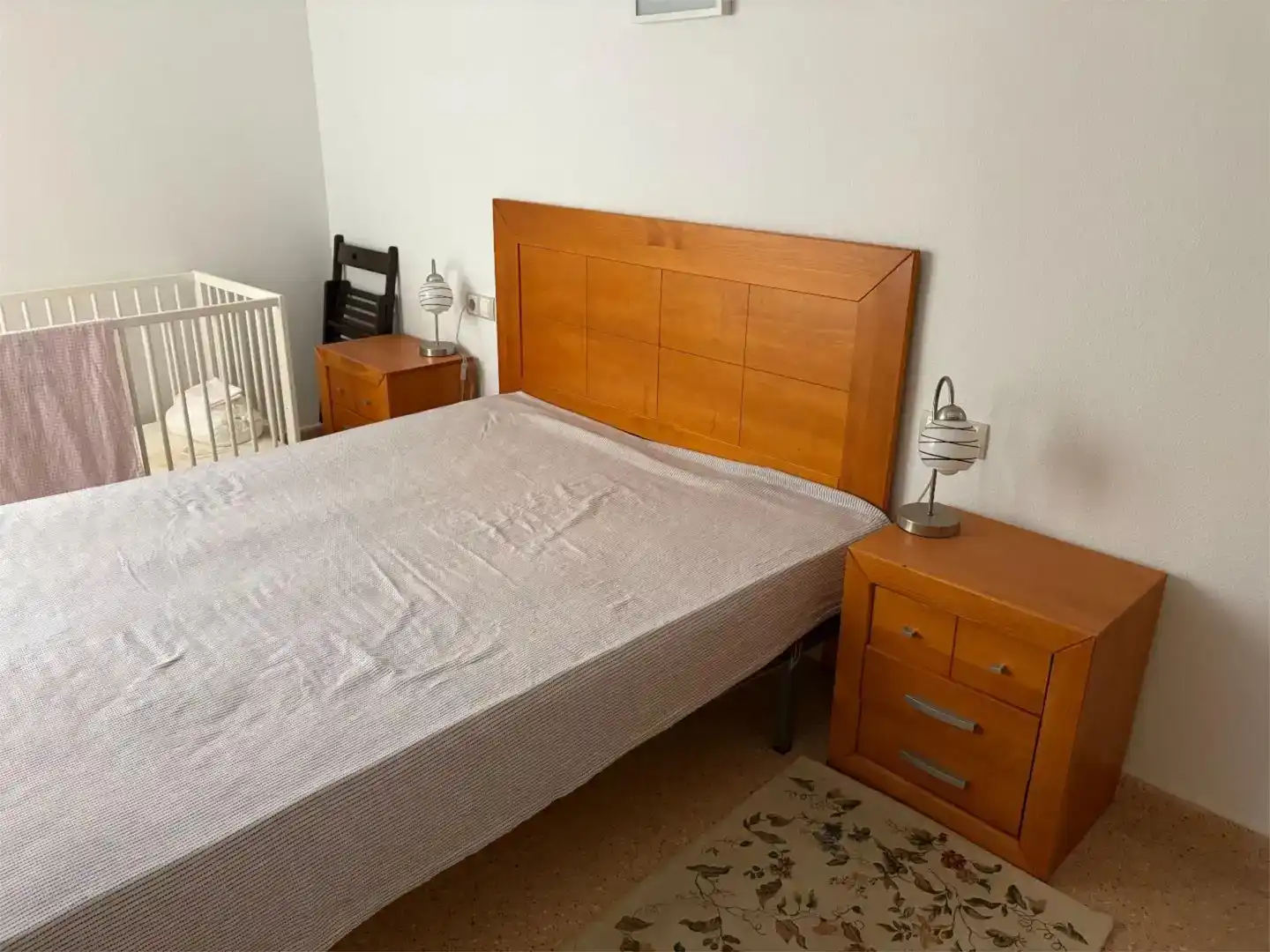 Dormitori de Apartament en venda en Torrevieja amb Aire condicionat i Balcó