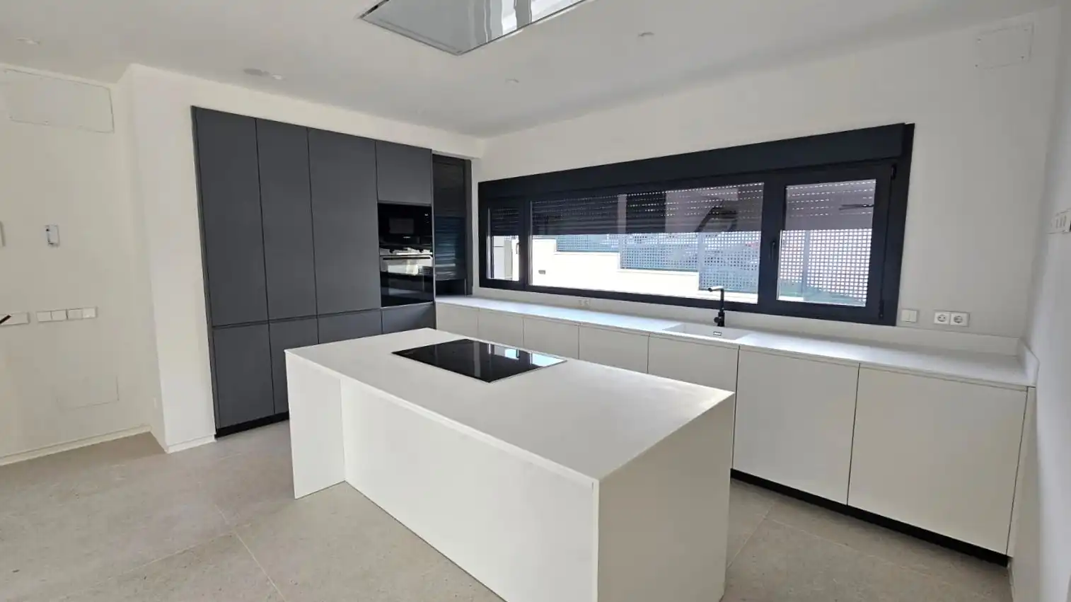 Detached house with pool for sale in Casco Antiguo, imagen 8