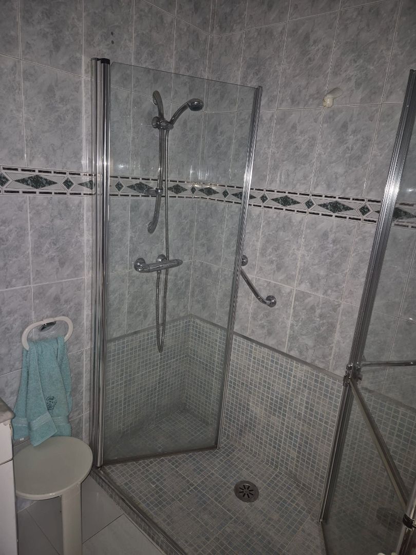 Bany de Casa o xalet en venda en Mucientes amb Calefacció, Jardí privat i Terrassa