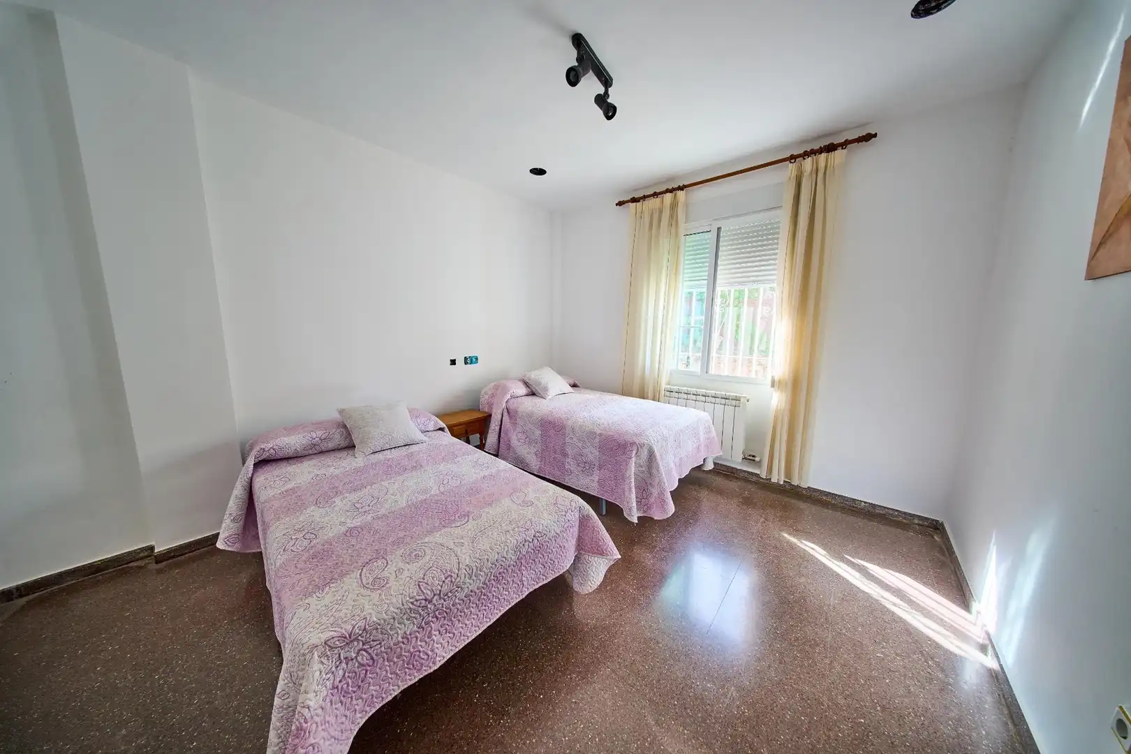 Habitación de Casa o chalet en venta en Nívar con Calefacción, Jardín privado y Trastero