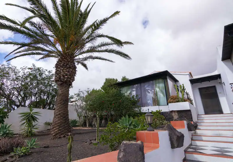Vista exterior de Casa o chalet en venta en Teguise con Jardín privado y Amueblado