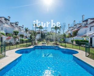 Exterior view of Flat to rent in Marbella  with Air Conditioner, Terrace and Swimming Pool