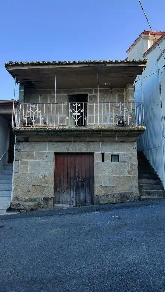 Casa rústica con terraza en venta en Nogueira de Ramuín
