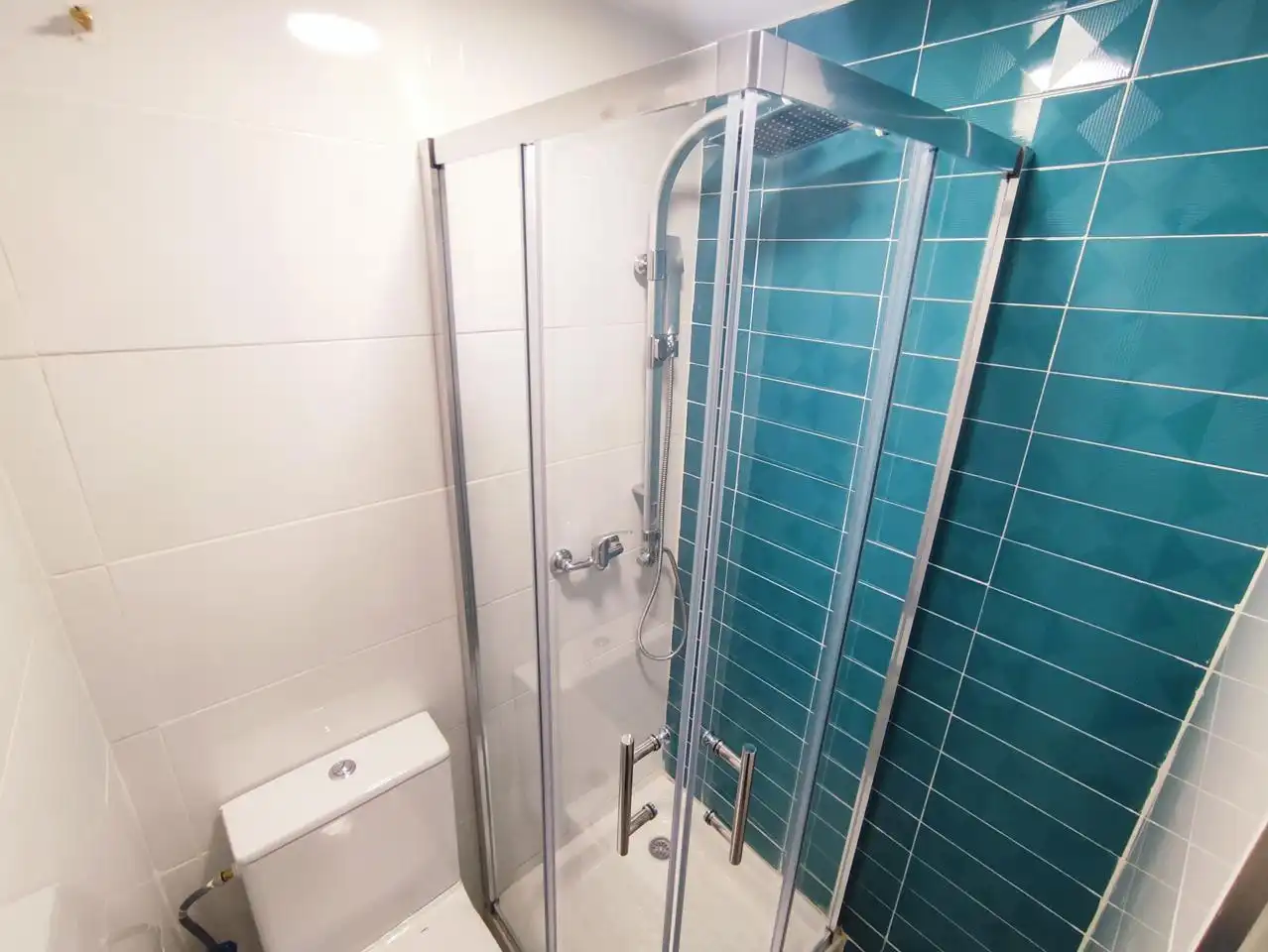 Habitación en Julio Moreno Dávila, Cartuja