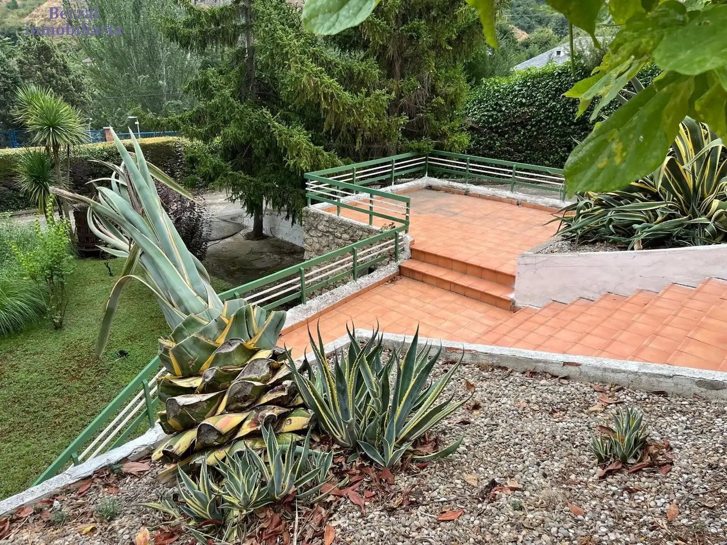 Terrassa de Casa o xalet en venda en Sorzano amb Jardí privat, Terrassa i Traster
