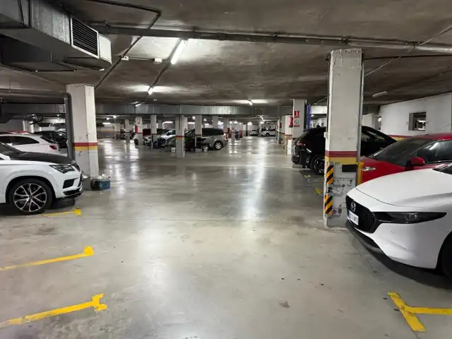 Einzelparkplatz mit Aufzug zum Verkauf in Carrer de Pitàgores 7, imagen 7