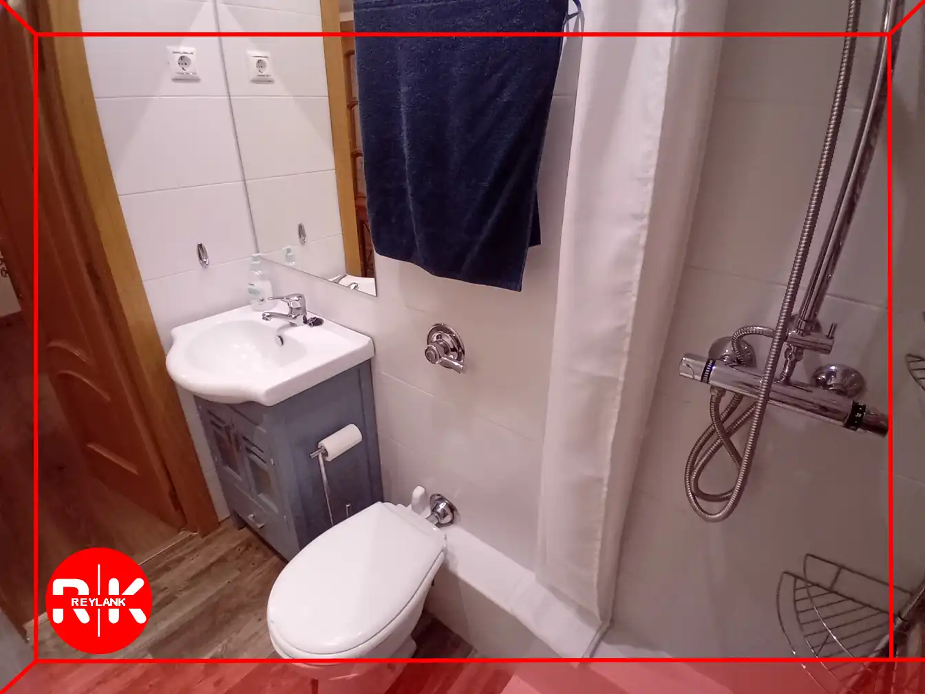 Baño de Piso de alquiler en Coslada con Aire acondicionado, Calefacción y Terraza