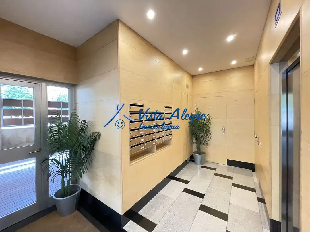 Apartamento en venta en  Logroño con Calefacción, Jardín privado y Trastero