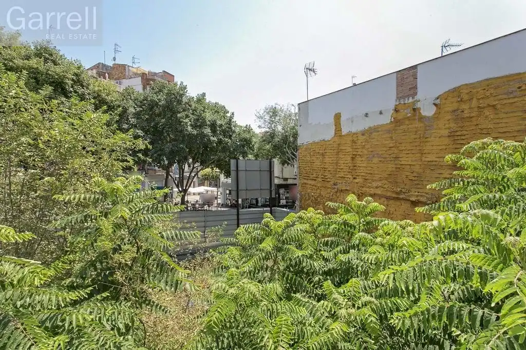 Vista exterior de Residencial en venta en Badalona