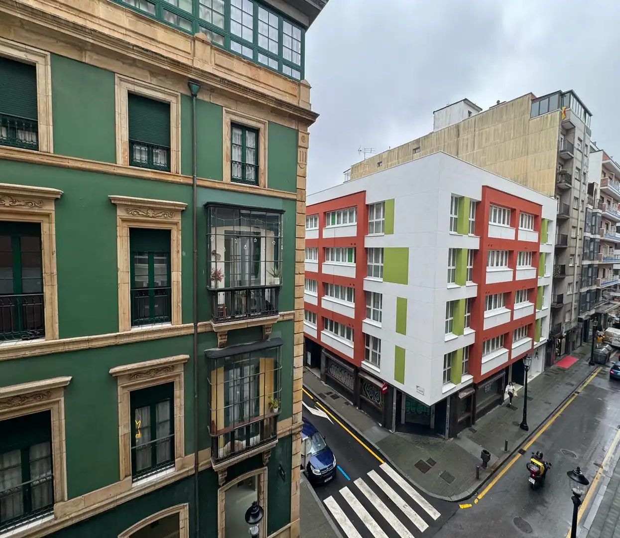 Vista exterior de Piso en venta en Gijón  con Calefacción y Parquet