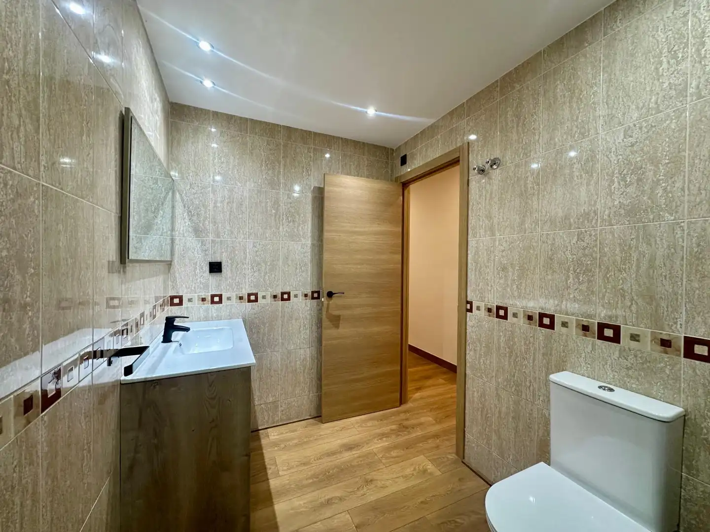 Bathroom of Flat for sale in Cartagena  with Air Conditioner, Terrace and Balcony
