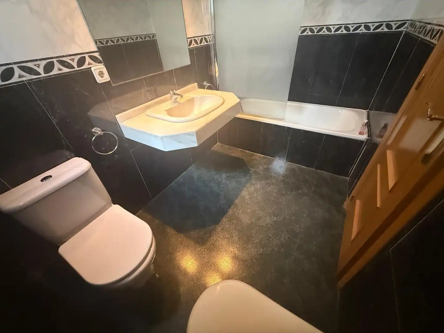 Baño de Piso de alquiler en Valencia con Aire acondicionado y Balcón