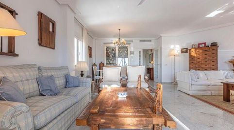 Foto 3 von Wohnung zum Verkauf in Avenida de Albatros, Bahía de Marbella, Marbella