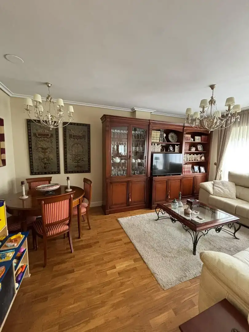 Comedor de Ático en venta en Villamediana de Iregua con Jardín privado, Parquet y Piscina