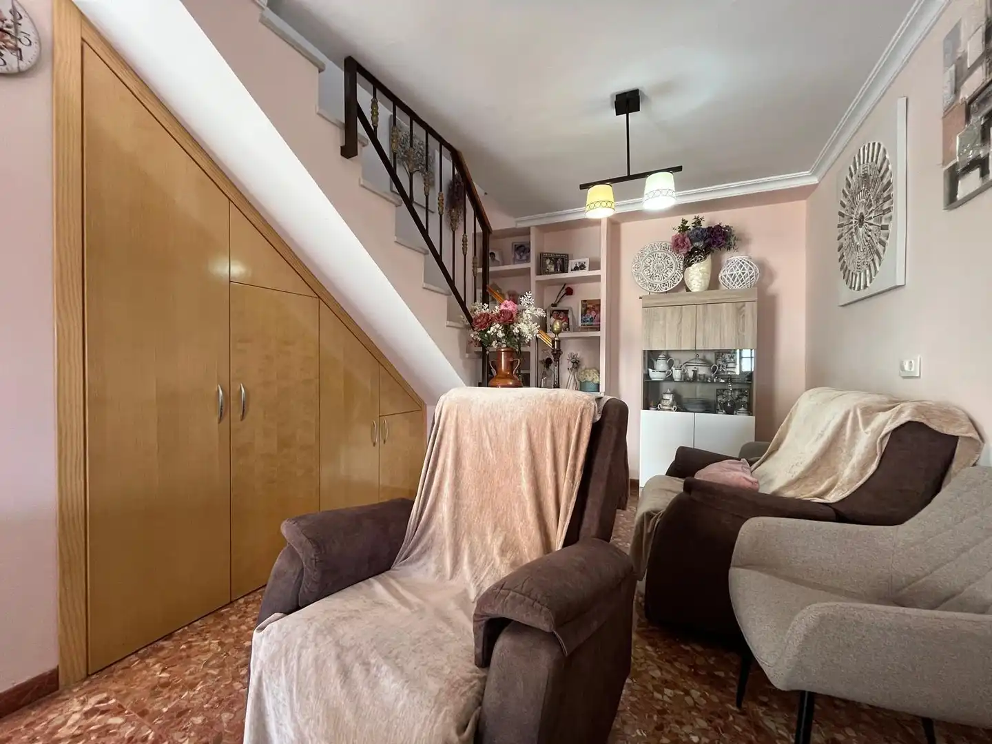 Sala d'estar de Casa o xalet en venda en Dos Hermanas amb Aire condicionat, Terrassa i Traster
