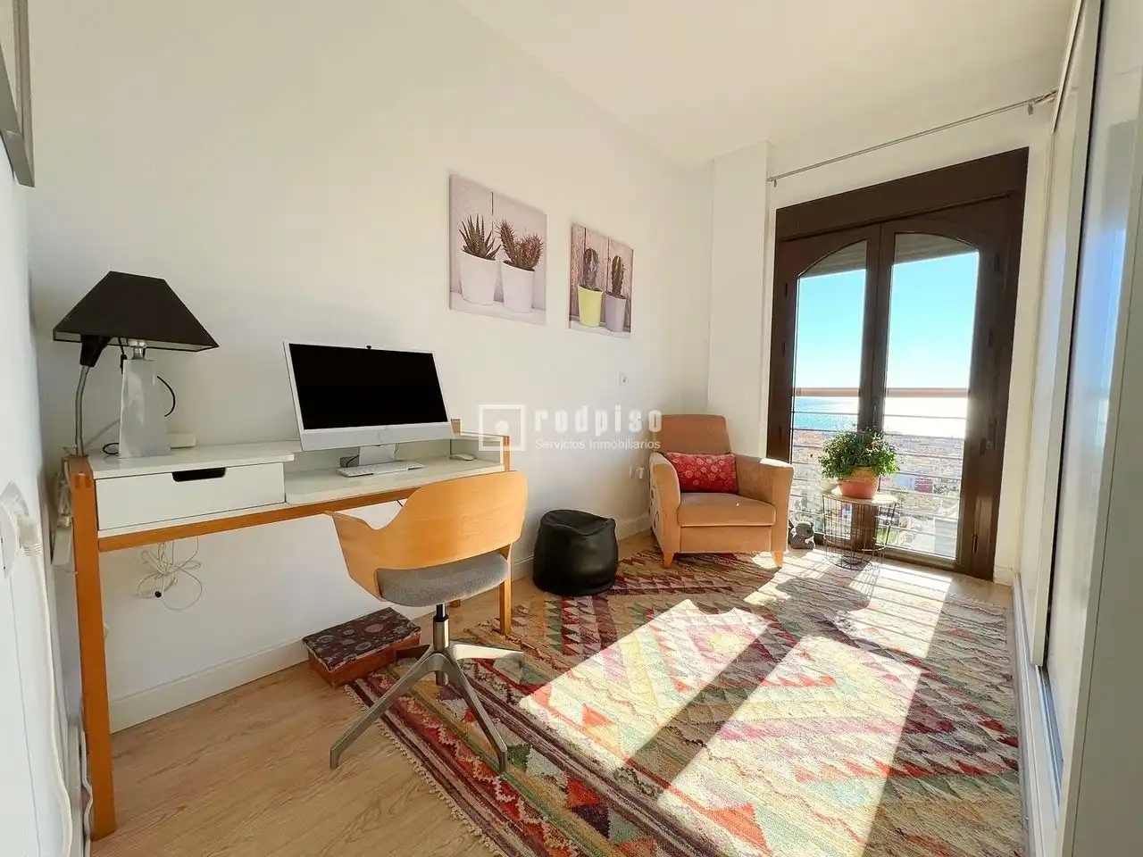 Sala de estar de Ático en venta en Rincón de la Victoria con Aire acondicionado, Calefacción y Jardín privado